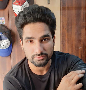 Meet your Posher, Karanjit